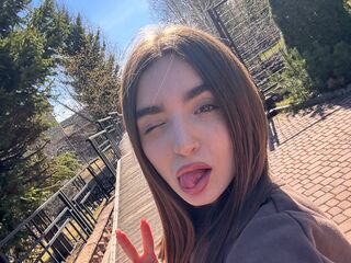 adult live cam ValarieZohn