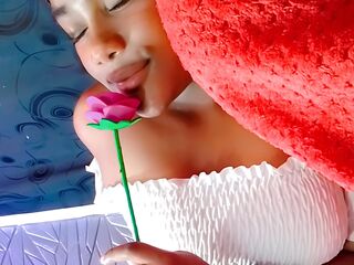 cam girl masturbating with vibrator ValeriaRondon