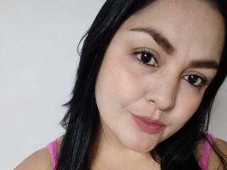 naughty camwhore VictoriaVenegaz