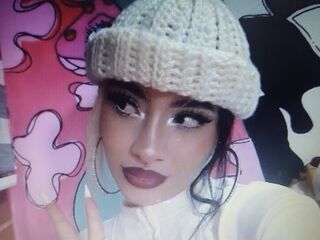 hot strip tease cam WillowRosse