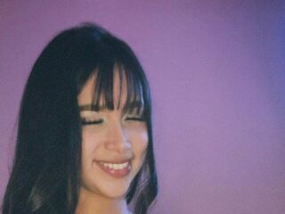 naked camgirl fingering pussy YamiRose