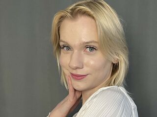 camgirl chat room YerWhooley